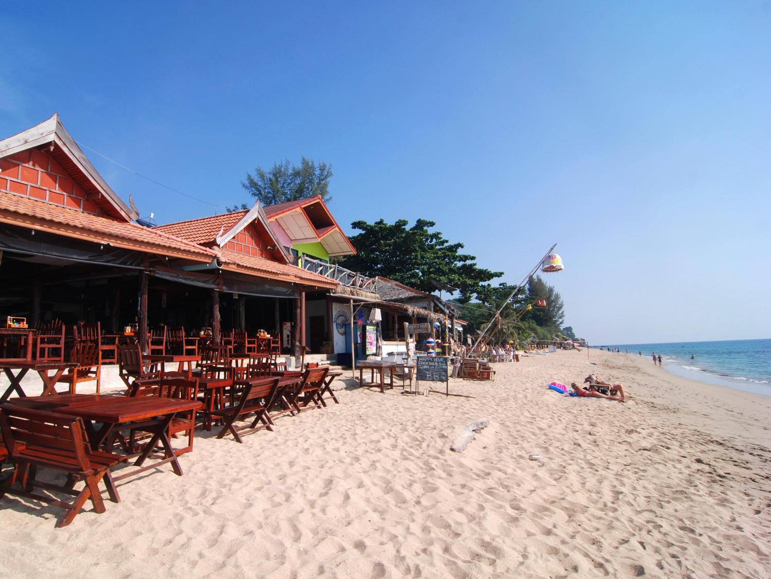 Lanta Nature Beach Resort - Image 3