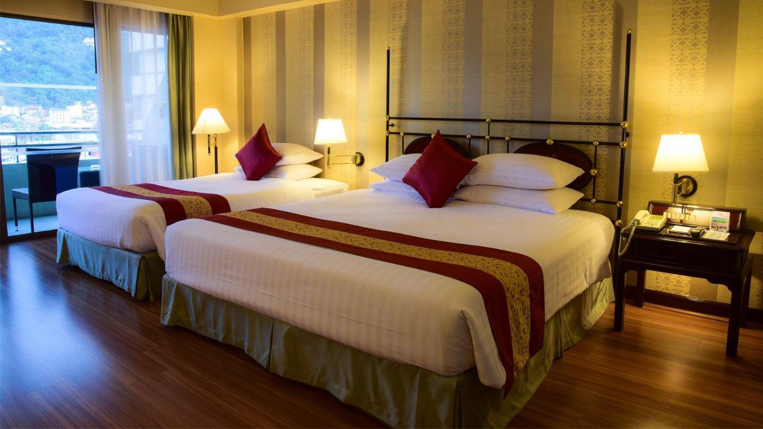 Patong Resort Hotel - Image 4