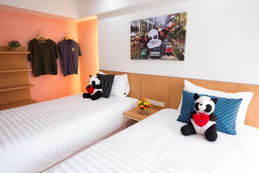 Lucky Panda Hotel - Image 0