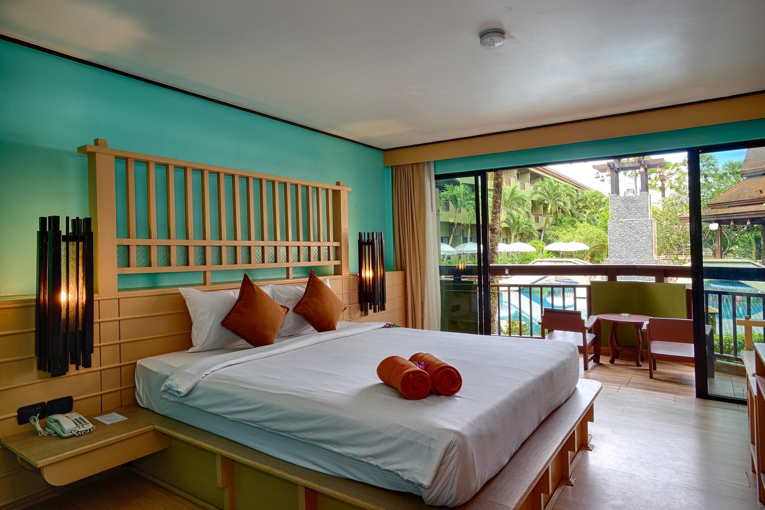 Phuket Island View Hotel - Image 2