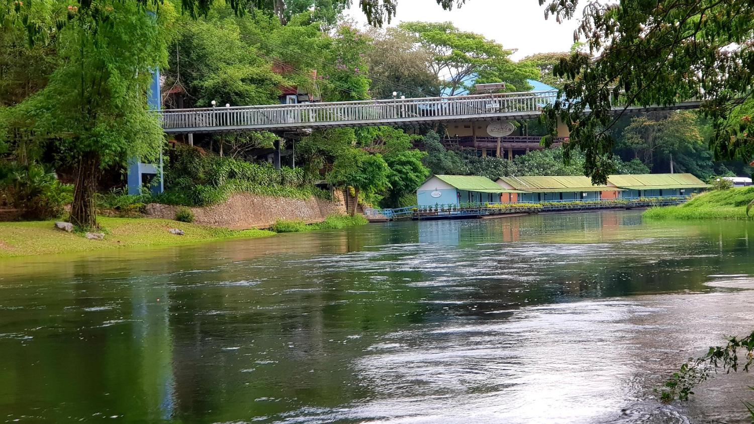 Suanphet Riverview Resort - Image 1