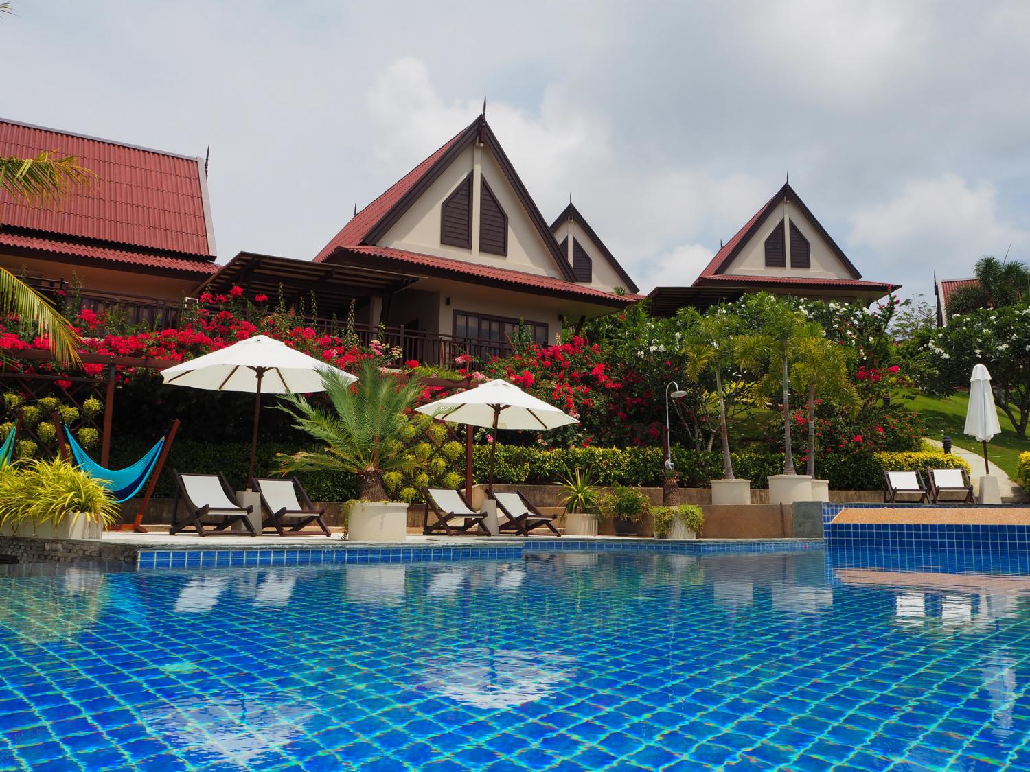 Baan Kan Tiang See Villa Resort - 2 Bedroom Villas - Image 4