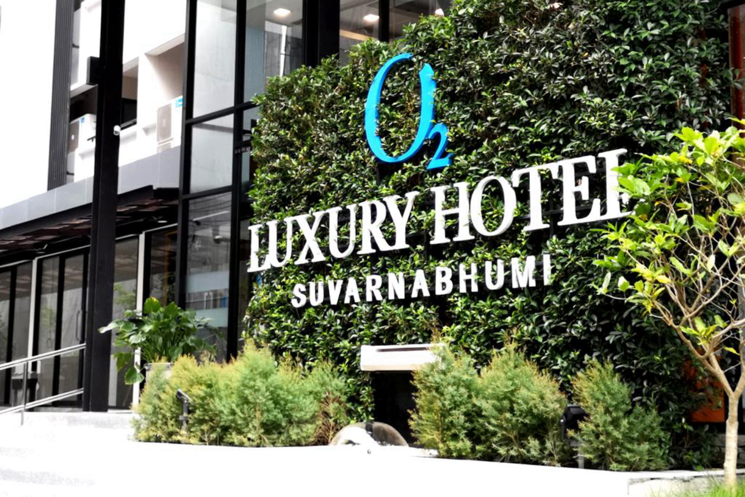 O2 Luxury Hotel - Image 0