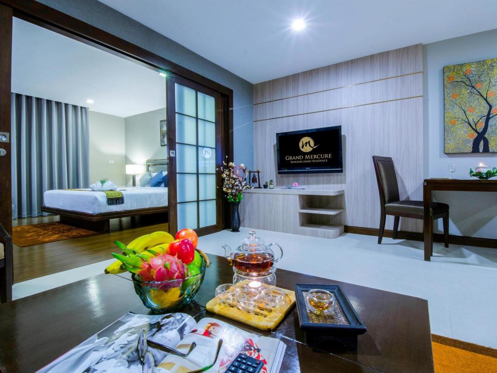 Grand Mercure Bangkok Asoke Residence - Image 4