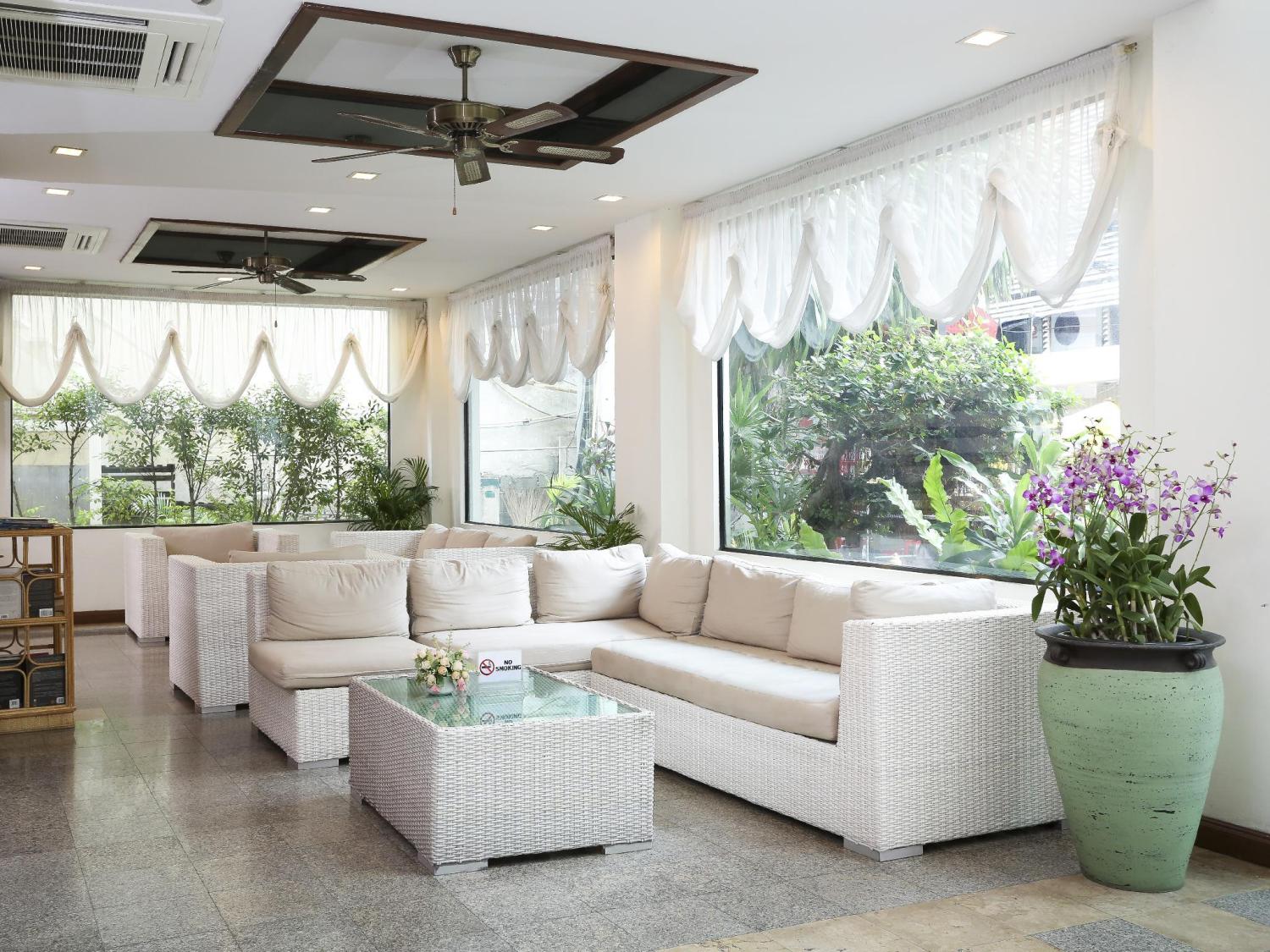 Bay Breeze Hotel Pattaya - Image 5