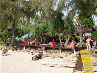 Lanta Castaway Beach Resort - Image 1