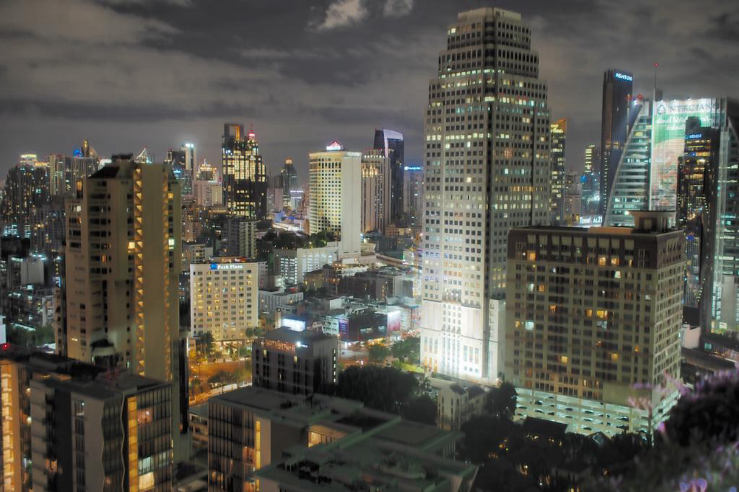 Rembrandt Hotel and Suites Bangkok - Image 3
