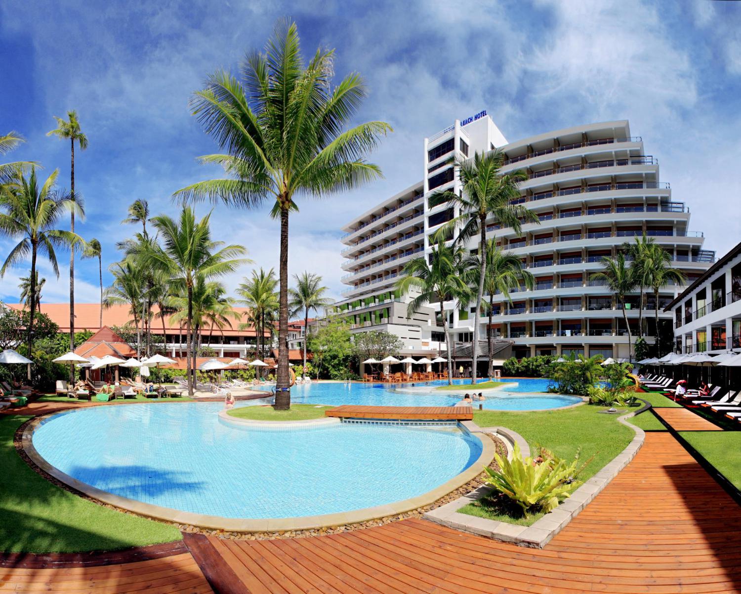 Patong Beach Hotel - Image 0
