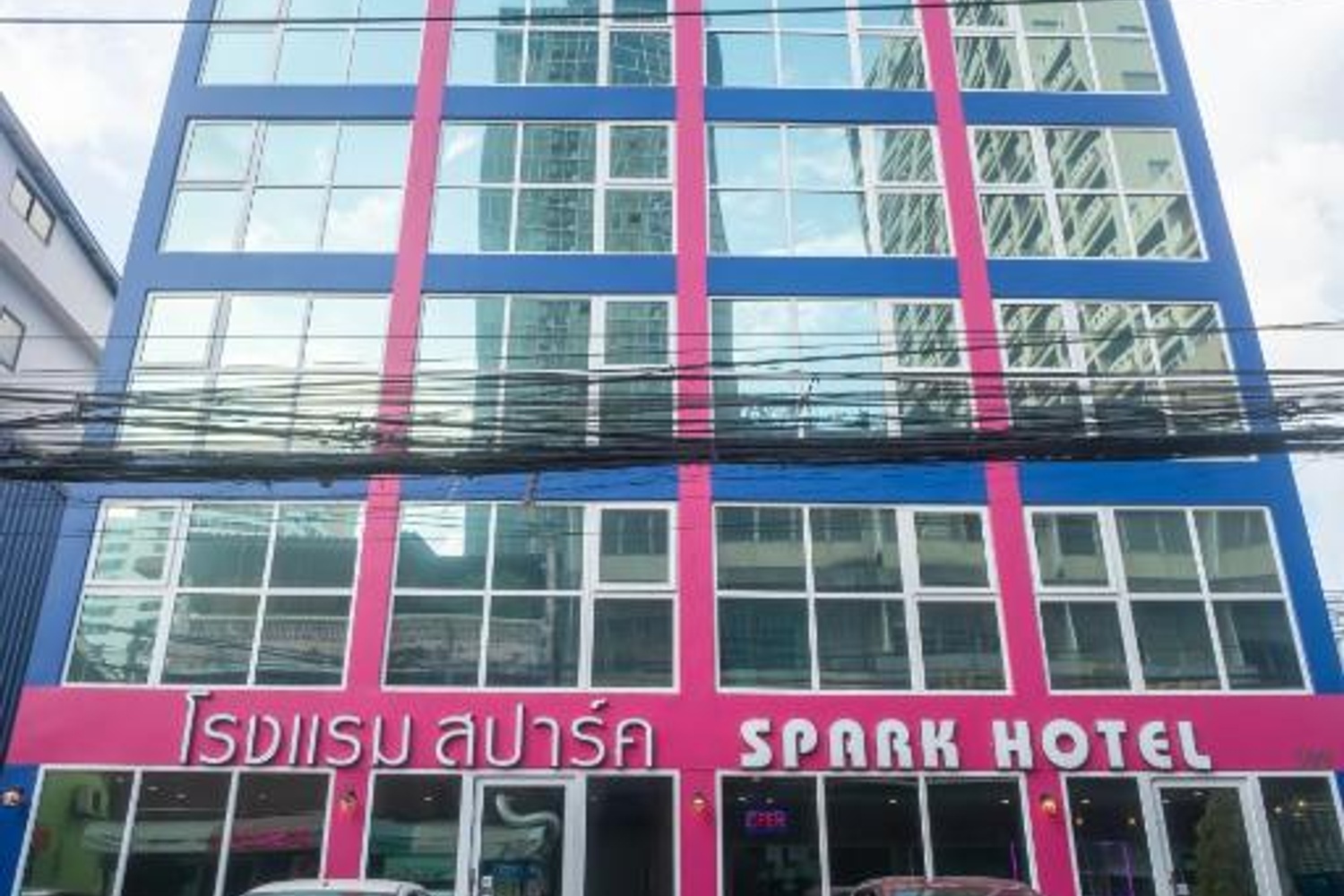 Spark Hotel - Image 0