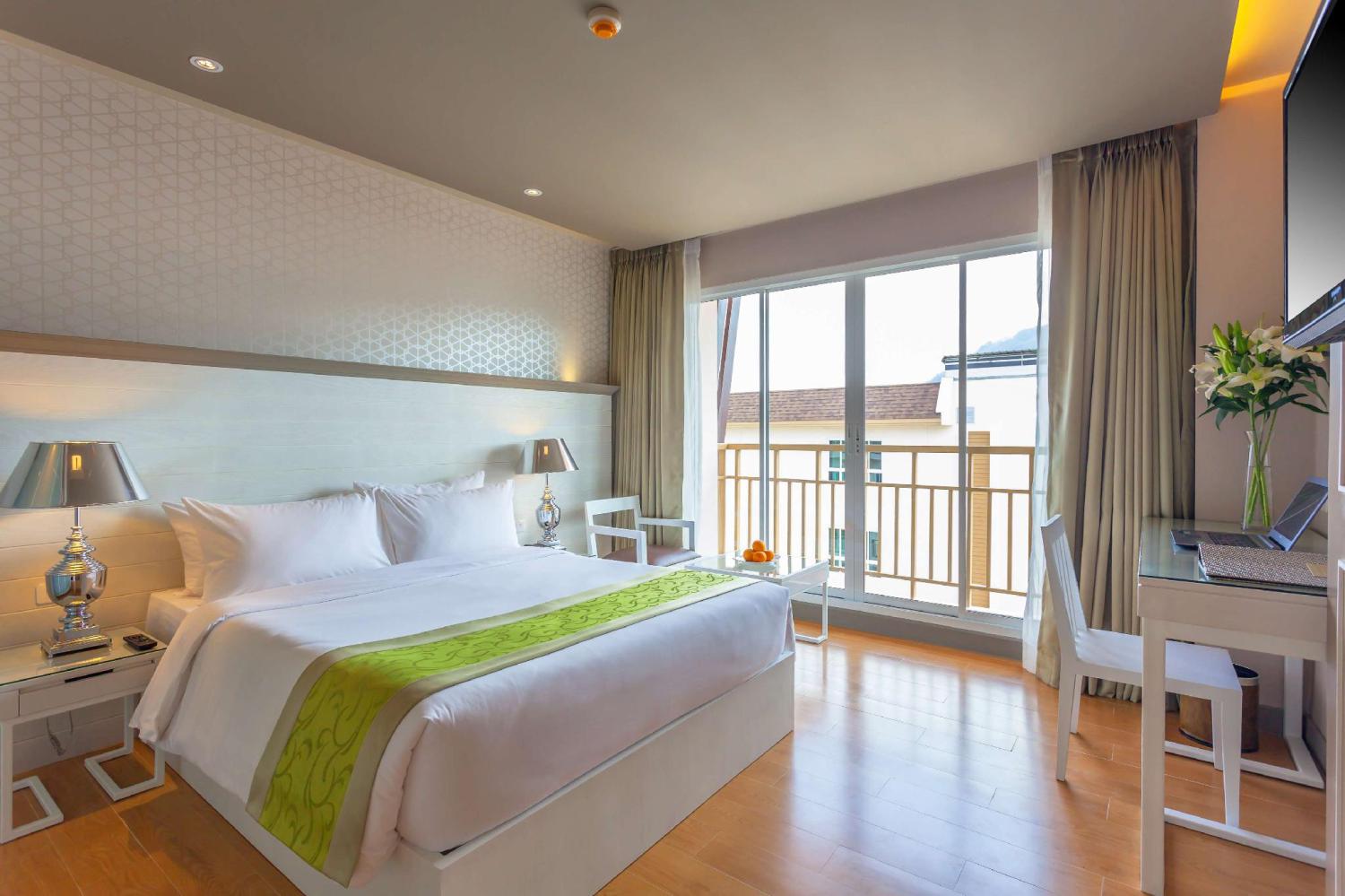 Best Western Patong Beach Hotel - Image 1
