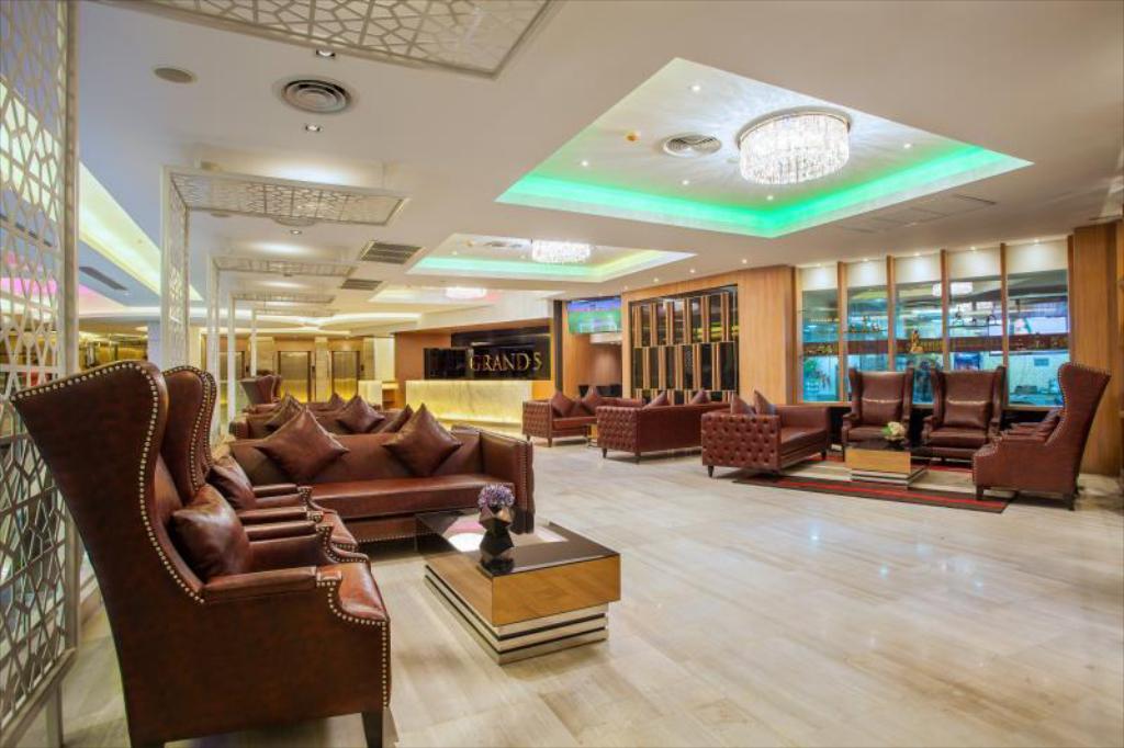 Grand 5 Hotel & Plaza Sukhumvit (SHA Extra Plus) - Image 2