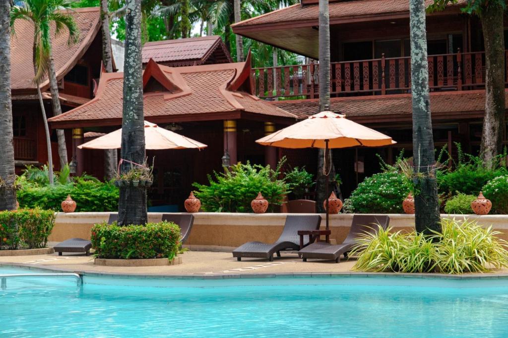 Royal Phawadee Village Patong Beach Hotel - Image 3
