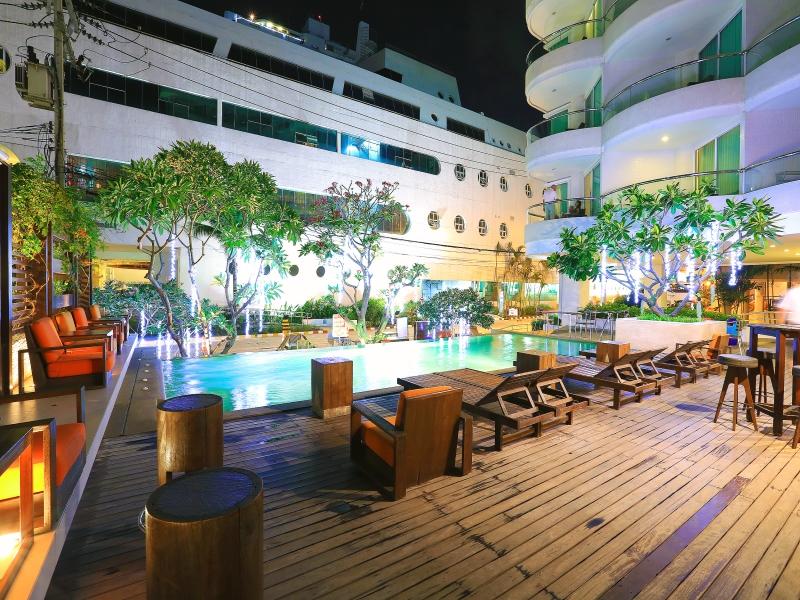 Pattaya Sea View Hotel - Image 4