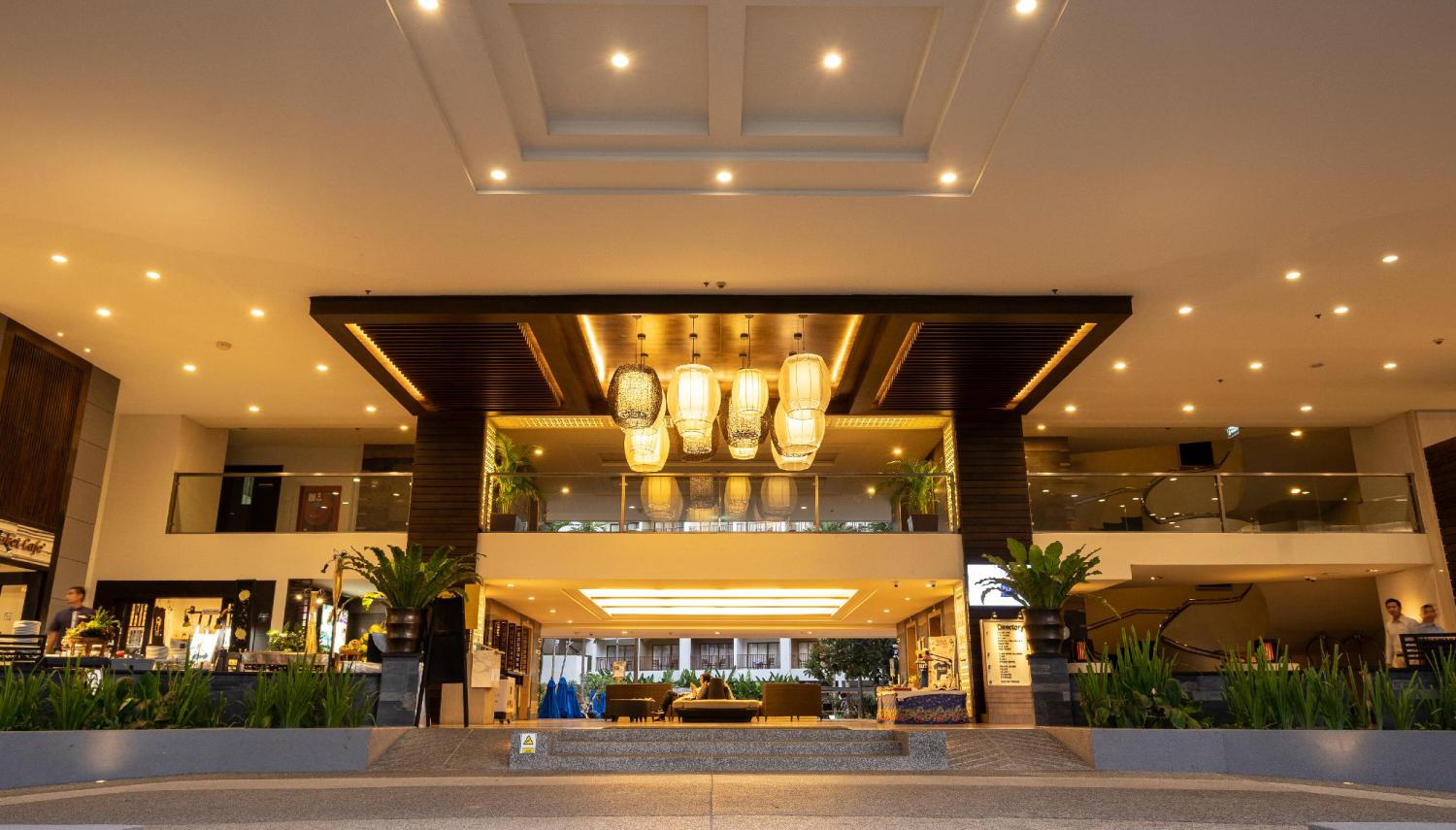 Deevana Plaza Hotel Phuket Patong - Image 2