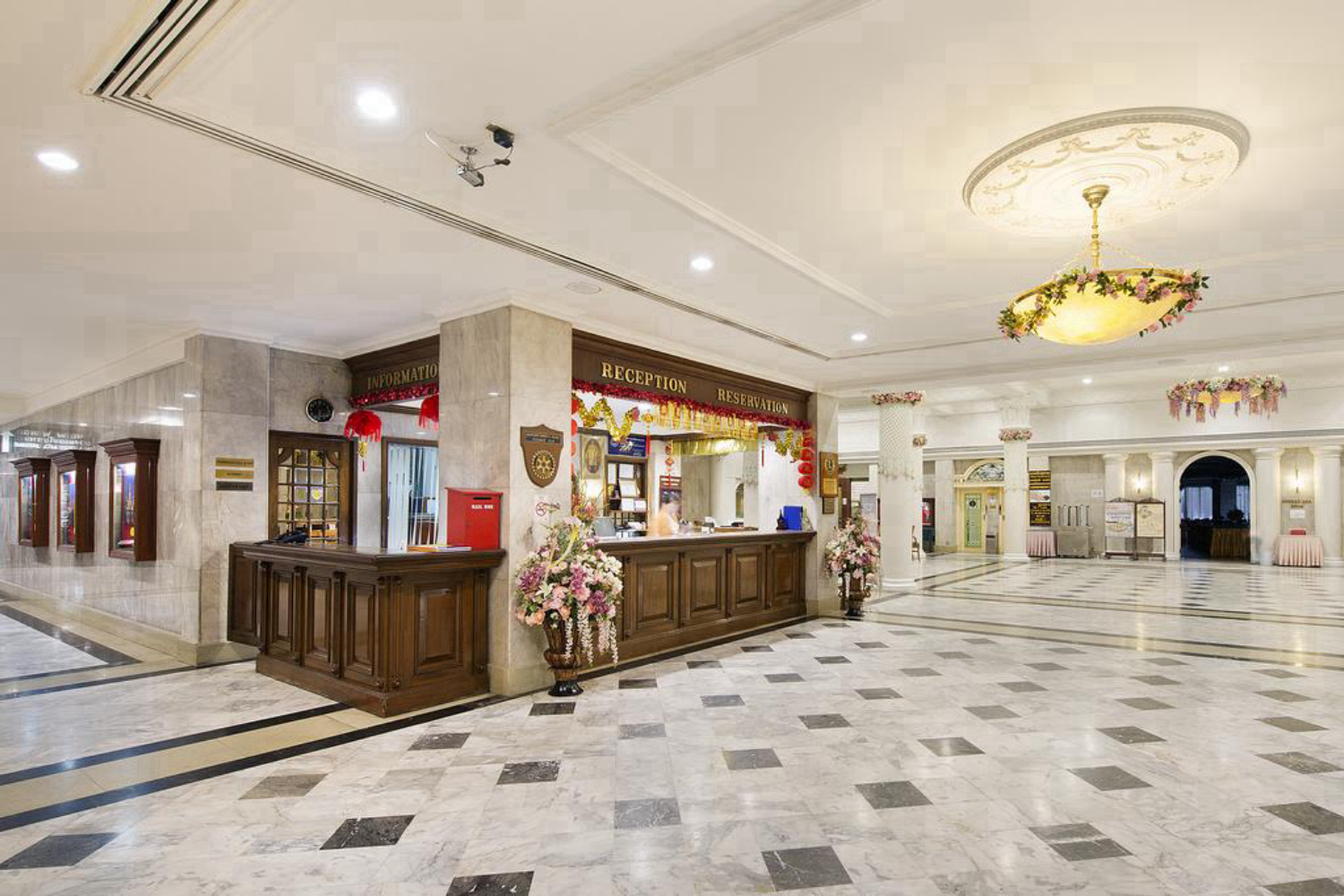 Royal Rattanakosin Hotel - Image 0