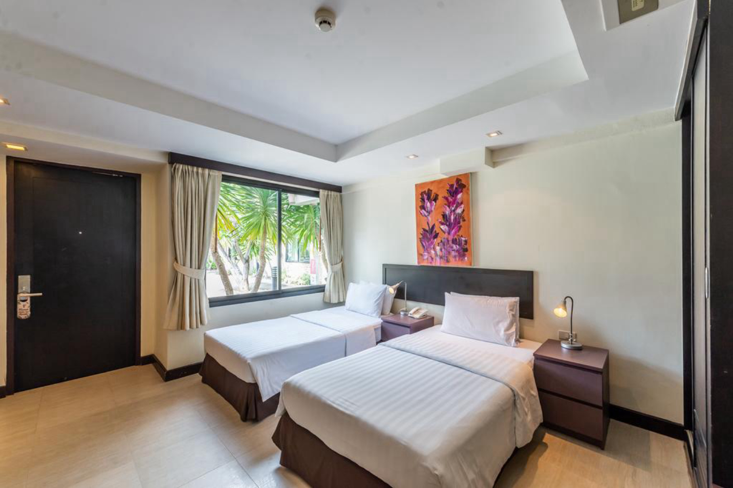 Hotel Tropicana Pattaya - Image 3